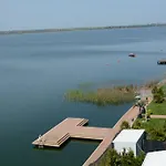 Lake View Mamaia